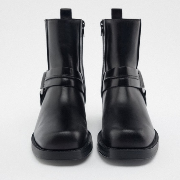 NWT. Zara Black Leather Flat Biker Boots. Size 8. - Picture 3 of 8